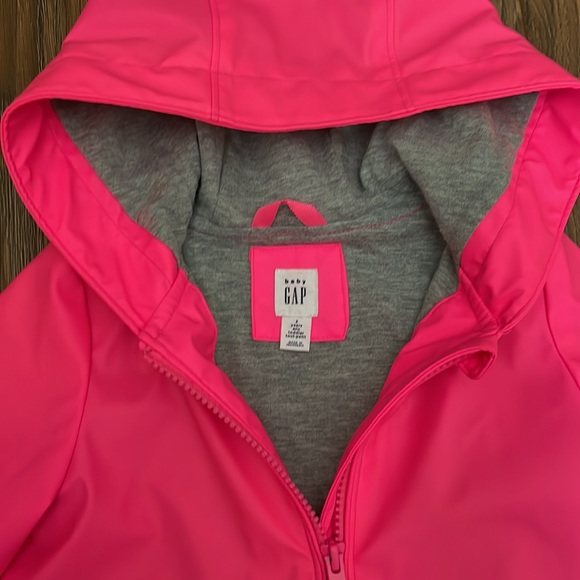 GAP Raincoat - Picture 2 of 3